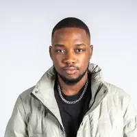 Ascolta undefined, guarda video musicali, leggi la biografia, vedi le date del tour & altro!