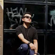 Escucha a The Eska, mira videos musicales, lee su biografía, consulta las fechas de las gira y más.