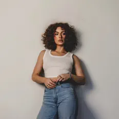 Écoutez Joséphine Alarie, regardez des vidéoclips, lisez la biographie, consultez les dates de tournée et plus encore !