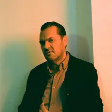 Ascolta Ant, guarda video musicali, leggi la biografia, vedi le date del tour & altro!