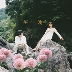 petalhead सुनें, म्यूज़िक वीडियो देखें, बायो पढ़ें, दौरे की तारीखें और बहुत कुछ देखें!