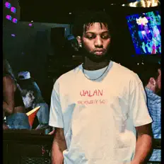 Poslechněte si interpreta QuinCrazy, sledujte hudební videa, přečtěte si životopis, podívejte se na data turné a další informace.