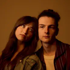 Ascolta Jake & Shelby, guarda video musicali, leggi la biografia, vedi le date del tour & altro!