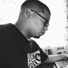 MASTAJAY BEATZを聴いたり、ミュージックビデオを鑑賞したり、経歴やツアー日程などを確認したりしましょう！