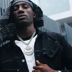 Pobill: песни, клипы, биография, даты выступлений и многое другое.