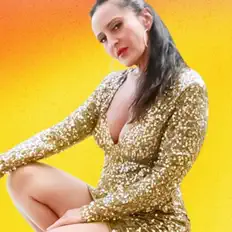 Ouve Este Fania, vê vídeos de música, lê a biografia, vê as datas da digressão e muito mais!