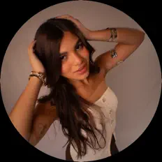 Dengarkan Sarahmusicah, tonton video musik, baca bio, lihat tanggal tur & lainnya!