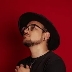 聆聽 Andrés López、觀看音樂影片、閱讀小傳、查看巡演日期等！