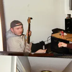 zaracostaを聴いたり、ミュージックビデオを鑑賞したり、経歴やツアー日程などを確認したりしましょう！