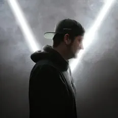 Jason Aeschliman सुनें, म्यूज़िक वीडियो देखें, बायो पढ़ें, दौरे की तारीखें और बहुत कुछ देखें!