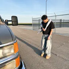 收听 HIGHXBEAM、观看音乐视频、阅读小传、查看巡演日期等 ！