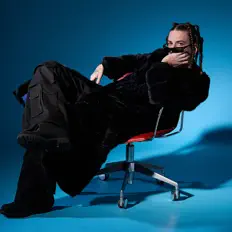 Ouve Dani Faiv, vê vídeos de música, lê a biografia, vê as datas da digressão e muito mais!