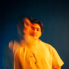 Escucha a AnG, mira videos musicales, lee su biografía, consulta las fechas de las gira y más.