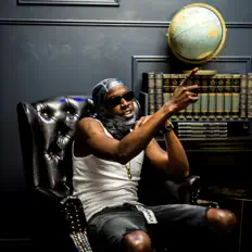 Swick Don सुनें, म्यूज़िक वीडियो देखें, बायो पढ़ें, दौरे की तारीखें और बहुत कुछ देखें!