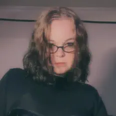 LIYA: песни, клипы, биография, даты выступлений и многое другое.