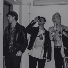 Ouve Saytr Play, vê vídeos de música, lê a biografia, vê as datas da digressão e muito mais!