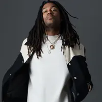 Ouça undefined, assista a videoclipes, leia a biografia, veja as datas das turnês e mais!