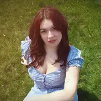 Escucha a undefined, mira videos musicales, lee su biografía, consulta las fechas de las gira y más.