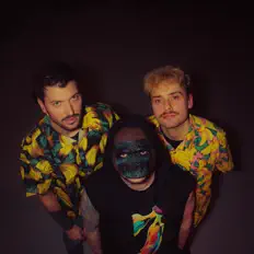 Poslechněte si interpreta MONKEYHEAD, sledujte hudební videa, přečtěte si životopis, podívejte se na data turné a další informace.