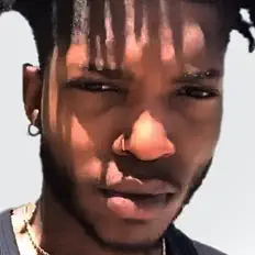 Escucha a RoMelody, mira videos musicales, lee su biografía, consulta las fechas de las gira y más.