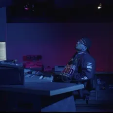 Ouça INSTINCT, assista a videoclipes, leia a biografia, veja as datas das turnês e mais!