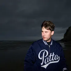 Ακούστε περιεχόμενο από Ozano, παρακολουθήστε μουσικά βίντεο, διαβάστε το βιογραφικό, δείτε ημερομηνίες περιοδείας, και πολλά ακόμη!