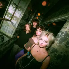 Ascolta The Dutch Kills, guarda video musicali, leggi la biografia, vedi le date del tour & altro!