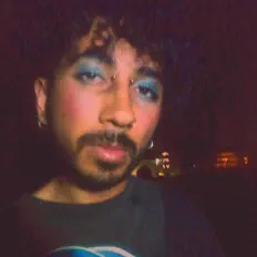 Escucha a popat, mira vídeos musicales, lee la biografía, consulta fechas de giras y mucho más.