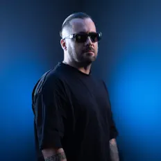 Almudを聴いたり、ミュージックビデオを鑑賞したり、経歴やツアー日程などを確認したりしましょう！