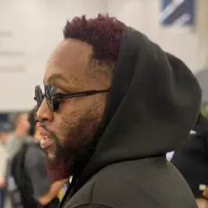 Ouça Peter Theli, assista a videoclipes, leia a biografia, veja as datas das turnês e mais!