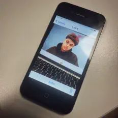 Golonchitoを聴いたり、ミュージックビデオを鑑賞したり、経歴やツアー日程などを確認したりしましょう！