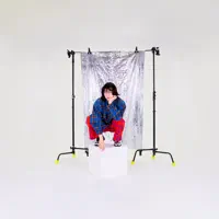 聆聽 undefined、觀看音樂影片、閱讀小傳、查看巡演日期等！
