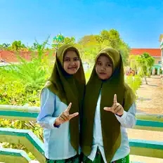 Ouça laulalhawa, assista a videoclipes, leia a biografia, veja as datas das turnês e mais!