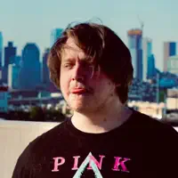 Ouve undefined, vê vídeos de música, lê a biografia, vê as datas da digressão e muito mais!