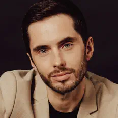 Ouça Alexis Carlier, assista a videoclipes, leia a biografia, veja as datas das turnês e mais!