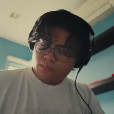 Escucha a Maqyl, mira videos musicales, lee su biografía, consulta las fechas de las gira y más.