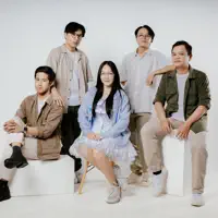 收听 undefined、观看音乐视频、阅读小传、查看巡演日期等 ！