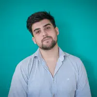 Poslechněte si interpreta undefined, sledujte hudební videa, přečtěte si životopis, podívejte se na data turné a další informace.