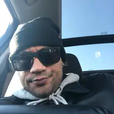 Dengarkan GYPSY, tonton video musik, baca bio, lihat tanggal tur & lainnya!