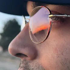 Pagu Kun सुनें, म्यूज़िक वीडियो देखें, बायो पढ़ें, दौरे की तारीखें और बहुत कुछ देखें!