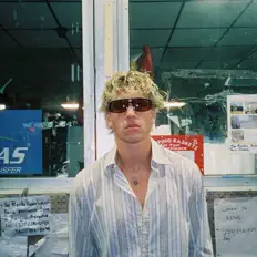 2002nico dinle, müzik videolarını izle, biyografisini oku, tur tarihlerini ve daha fazlasını gör!