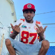 Ralphi3 D.を聴いたり、ミュージックビデオを鑑賞したり、経歴やツアー日程などを確認したりしましょう！