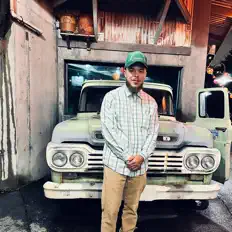 Posłuchaj wykonawcy Zandr GrandBell, obejrzyj teledyski, przeczytaj biografię, zobacz daty tras koncertowych i nie tylko!