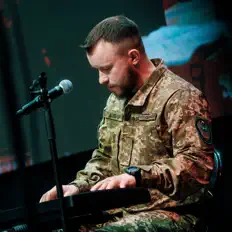Escucha a Михайло Олійник, mira videos musicales, lee su biografía, consulta las fechas de las gira y más.