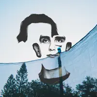 Hör dir undefined an, schau dir Musikvideos an, lies die Biografie, finde Tourdaten und mehr!