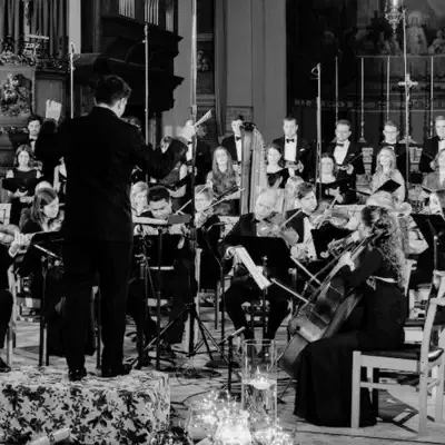 Listen to VOCES8 Foundation Orchestra, watch music videos, read bio, see tour dates & more!