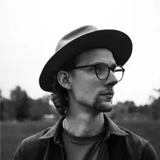 Posłuchaj wykonawcy Andrew Dahle, obejrzyj teledyski, przeczytaj biografię, zobacz daty tras koncertowych i nie tylko!