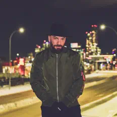 Listen to Seelo, watch music videos, read bio, see tour dates & more!