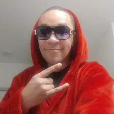 Dengarkan Silent_to_the_Mouth, tonton video musik, baca bio, lihat tanggal tur & lainnya!