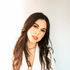 Escucha a SAMI, mira vídeos musicales, lee la biografía, consulta fechas de giras y mucho más.